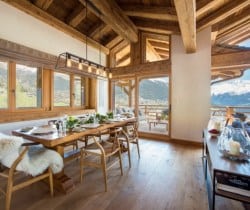 Chalet-Lavelle-Dining-room