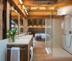 Chalet-Lavelle-Bathroom