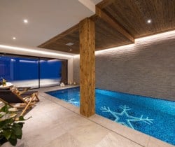 Chalet-Lavelle-Swimming-pool