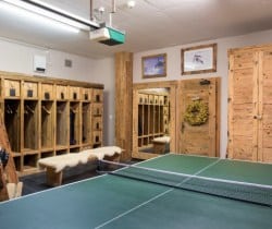 Chalet-Nifort-Ski-room