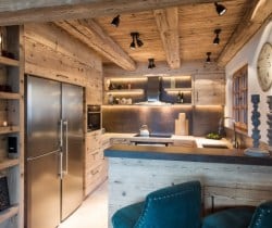 Chalet-Velle-Kitchen