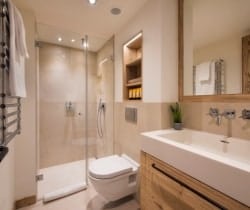Chalet-Velle-Bathroom