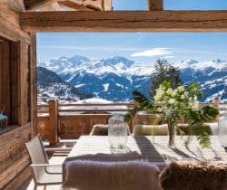 Chalet-Velle-Al-fresco-dining-area