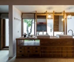 Villa-Teratai-Bathroom