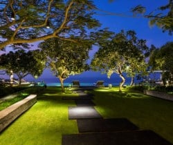 Villa-Teratai-Garden-by-night