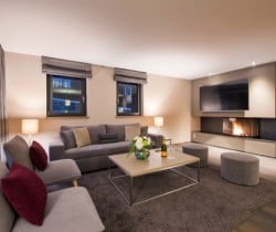 Chalet Apartment Arlo-Living room