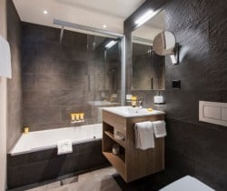 Chalet Apartment Arlo-Bathroom