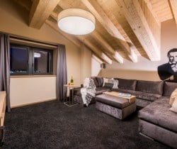 Chalet Erika-Tv room