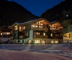 Chalet-Apartment-Meryl-Exterior-by-night
