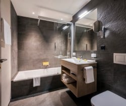 Chalet Apartment Niklos-Bathroom