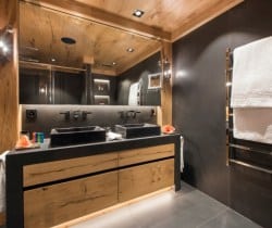 Chalet-Rilla-Bathroom