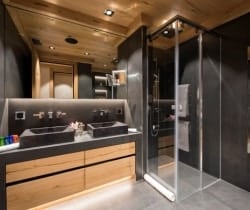 Chalet-Rilla-Bathroom