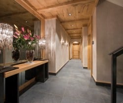 Chalet-Rilla-Corredor