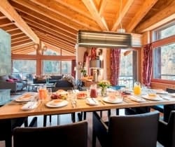 Chalet-Selik-Dining-room