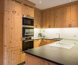 Chalet-Selik-Kitchen