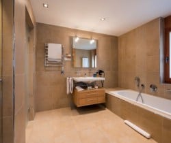 Chalet-Selik-Bathroom
