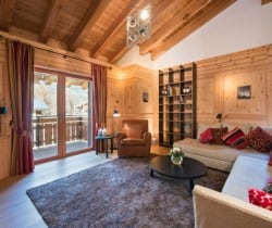 Chalet-Selik-TVroom