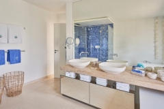 Villa Hibiscus-Bathroom