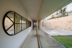Villa-Solum-Corridor