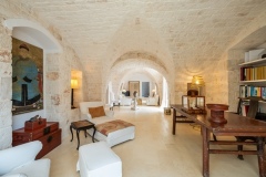 Villa-Solum-Study