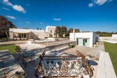 Villa-Solum-Outdoor-chill-out-area