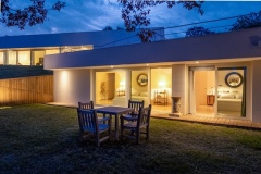 054Villa-Dusenszky-Vitale-Exteriors-by-night