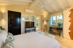 Villa-Salina-Bedroom