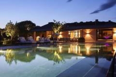 Villa-Salina-Exteriors-by-night